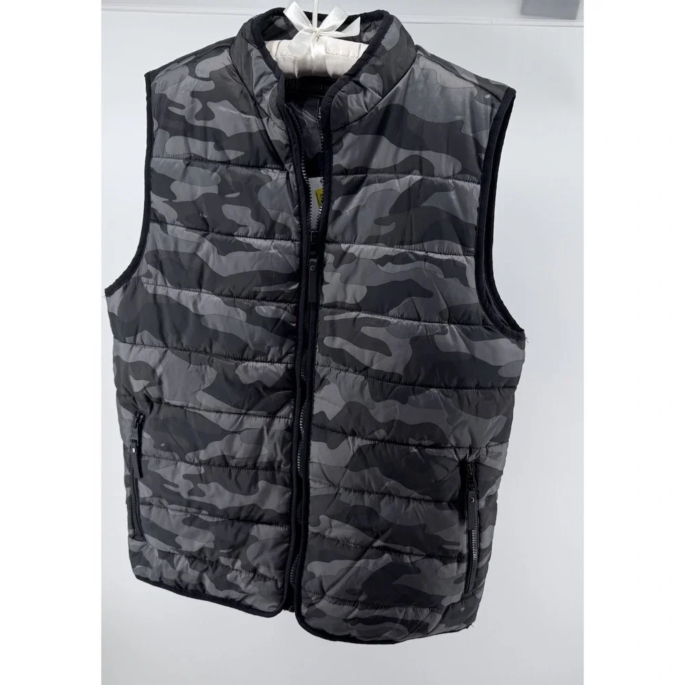 Urban Republic Boys XL 18/20 Gray Black Camo Puffer Vest Gorpcore Zip NWT